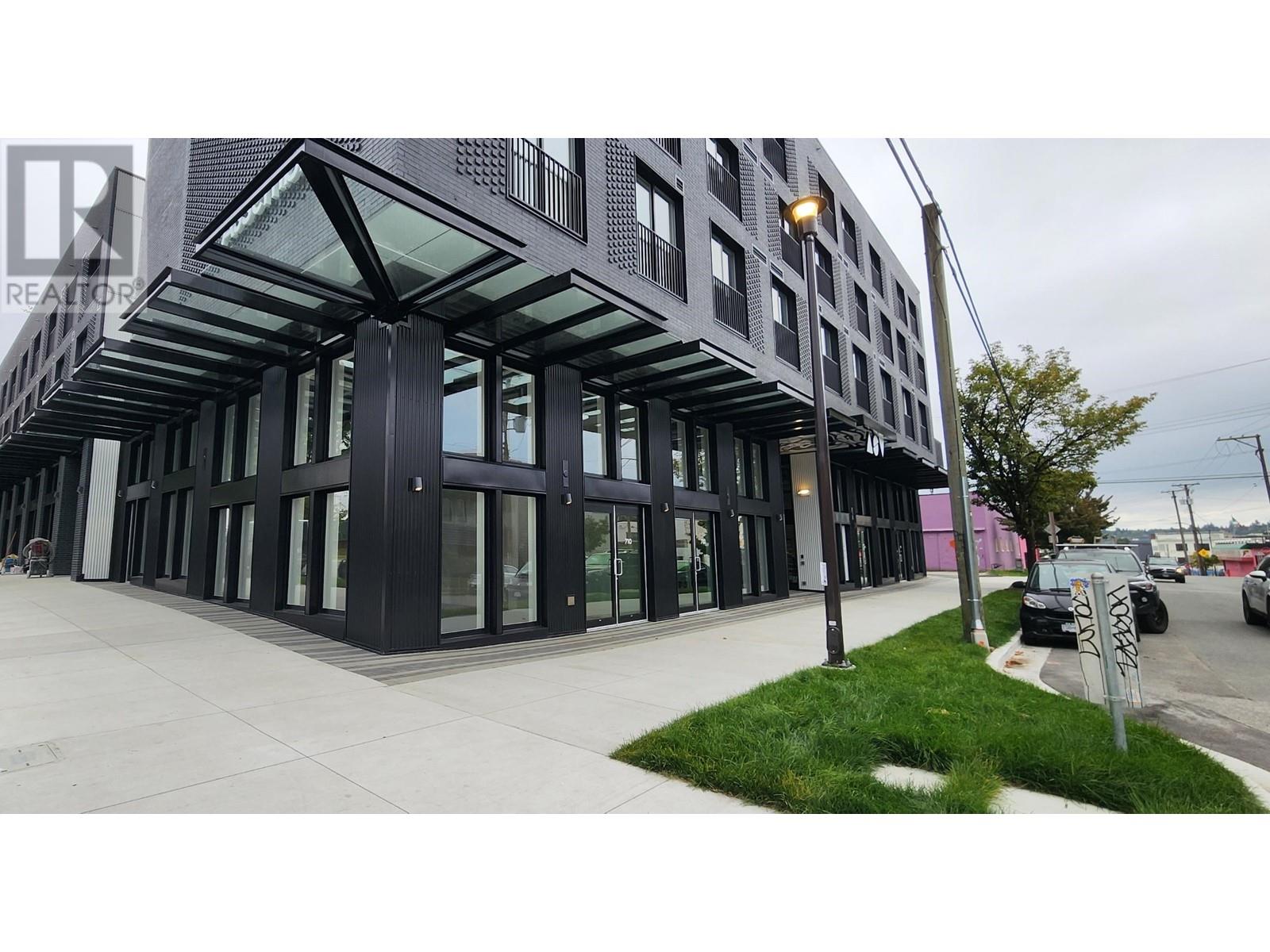710 Glen Drive, Vancouver, British Columbia  V6A 0K2 - Photo 2 - C8062932