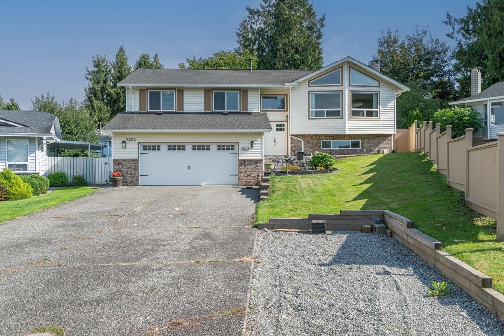 5024 201 Street, Langley, British Columbia  V3A 7S9 - Photo 1 - R2925741