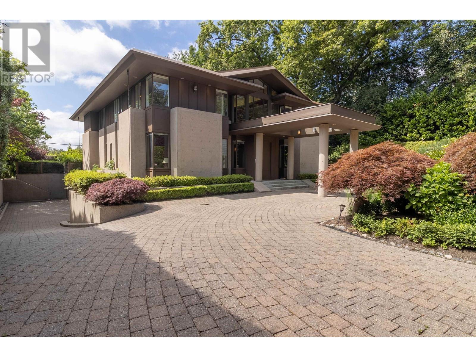 Property at 1178 LAURIER AVENUE image 1