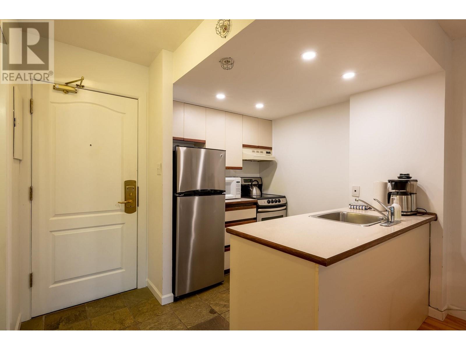 211 4809 Spearhead Drive, Whistler, British Columbia  V0N 1B4 - Photo 10 - R2926303