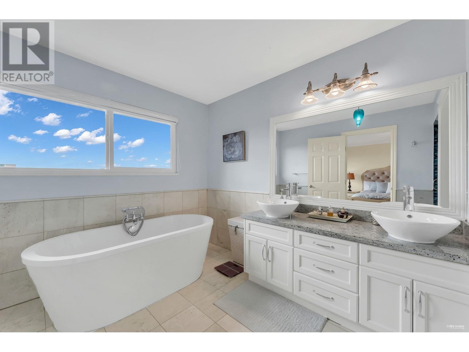 2171 Westhill Wynd, West Vancouver, British Columbia  V7S 2Z3 - Photo 23 - R2926256