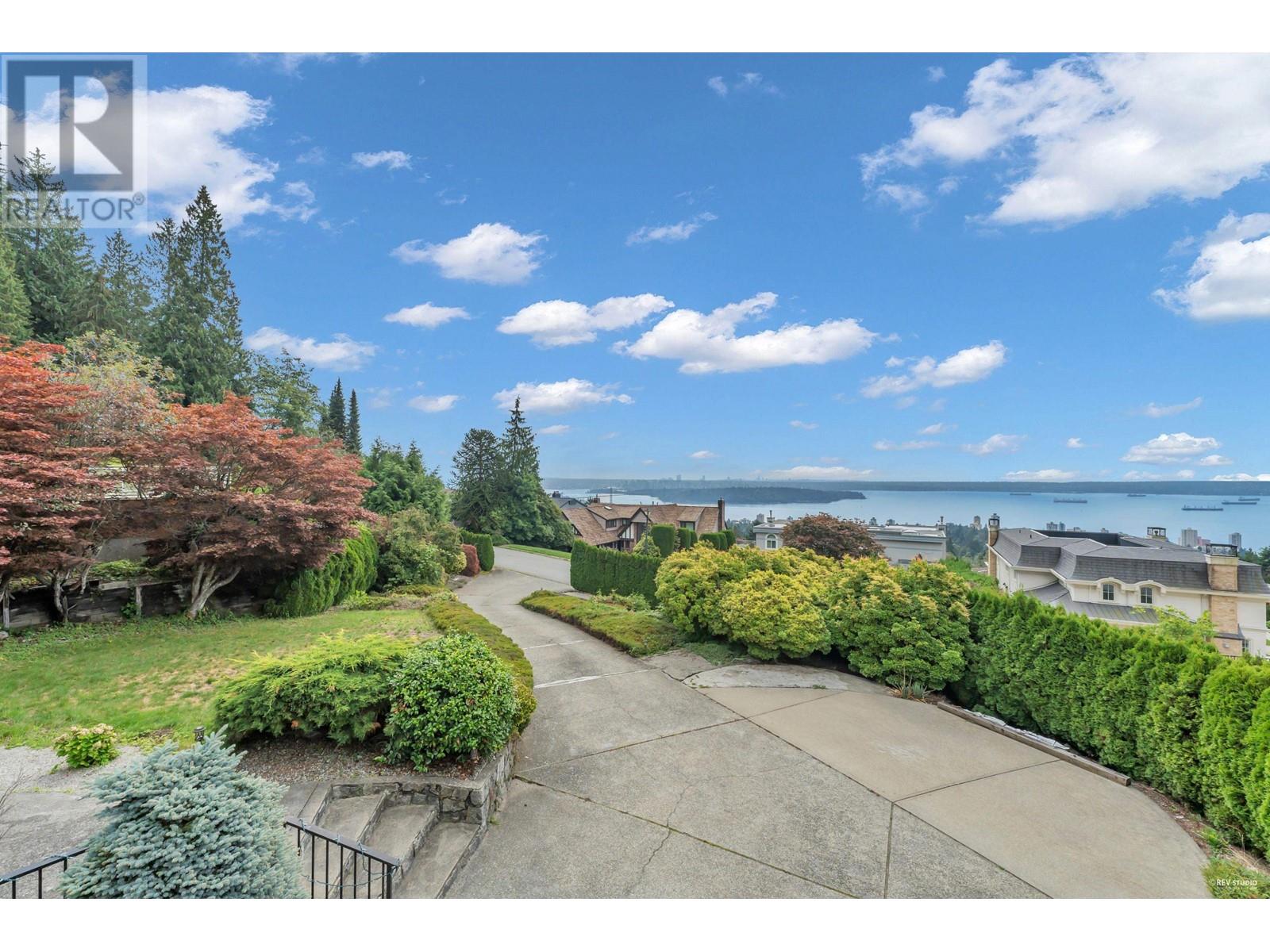 2171 Westhill Wynd, West Vancouver, British Columbia  V7S 2Z3 - Photo 39 - R2926256