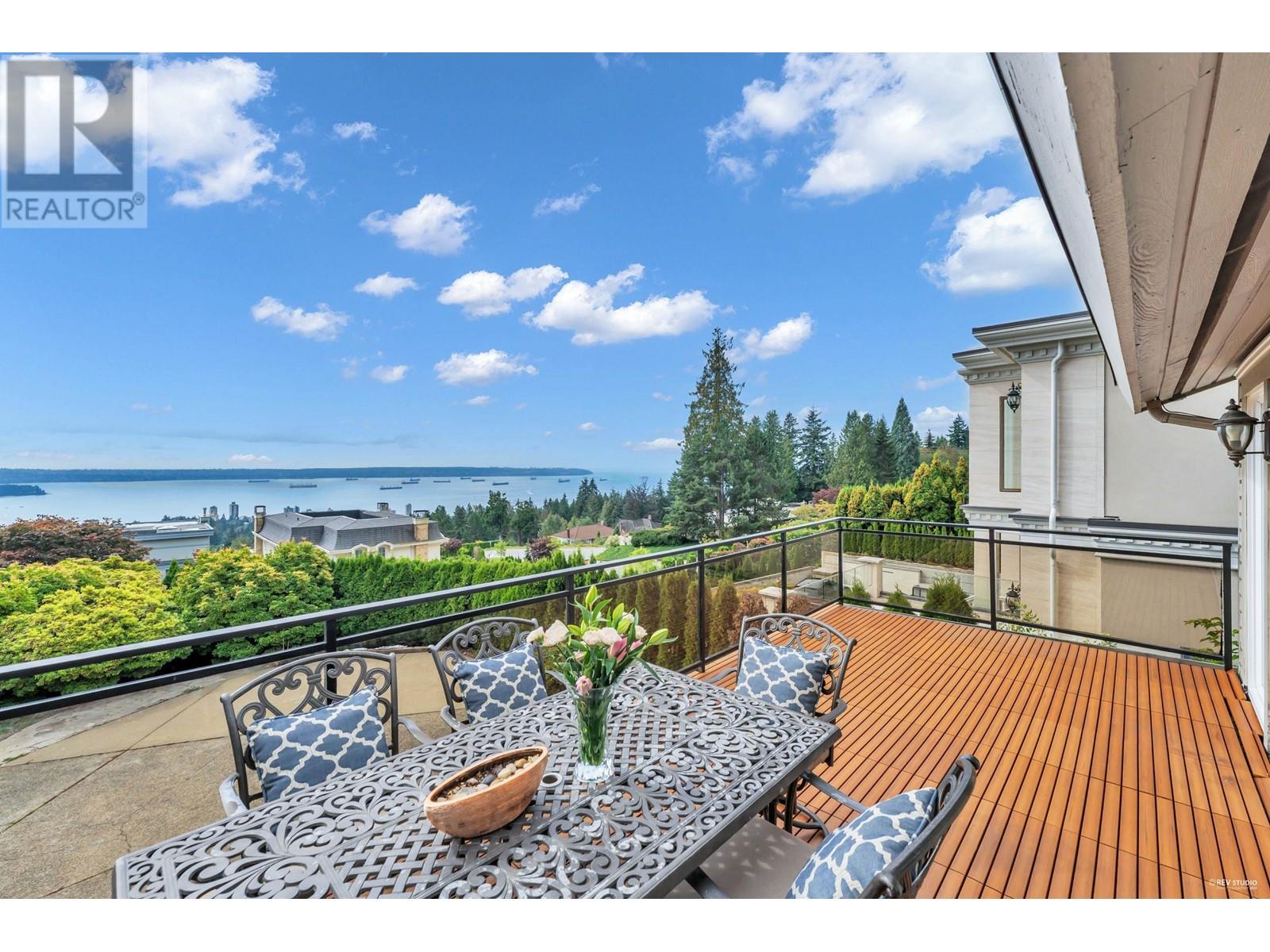 2171 Westhill Wynd, West Vancouver, British Columbia  V7S 2Z3 - Photo 9 - R2926256