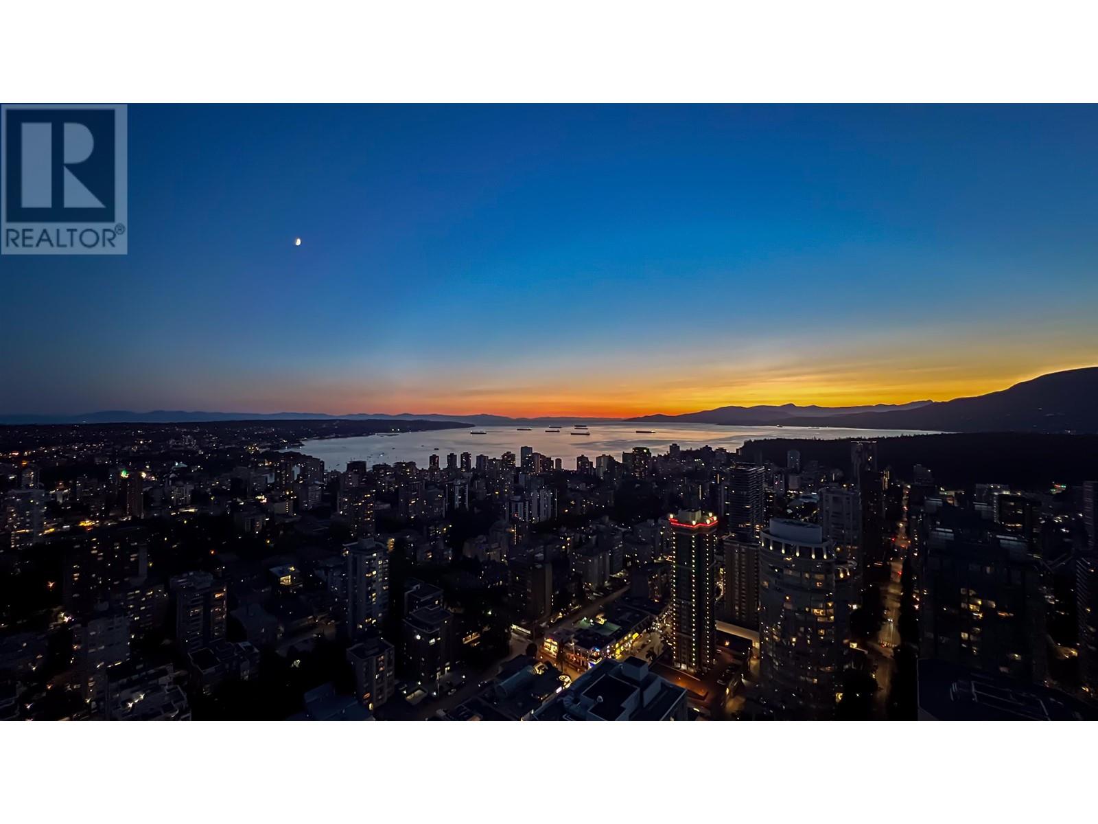 Listing Picture 36 of 40 : 5004 1128 W GEORGIA STREET, Vancouver / 溫哥華 - 魯藝地產 Yvonne Lu Group - MLS Medallion Club Member