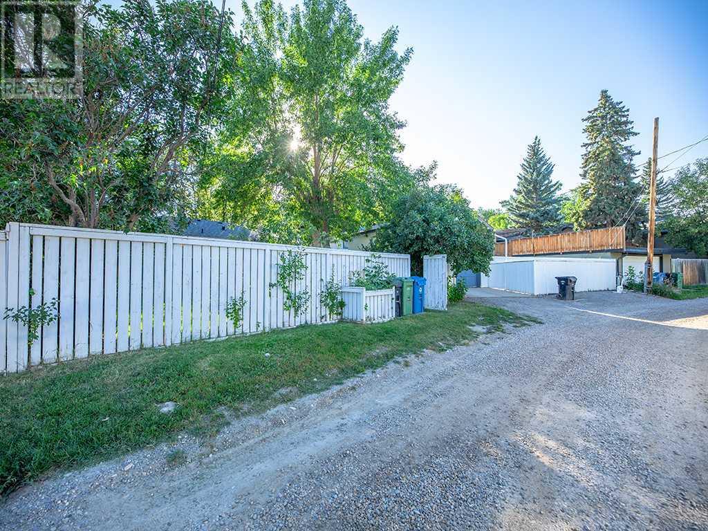 196 Windermere Road Sw, Calgary, Alberta  T3C 3K5 - Photo 39 - A2163787