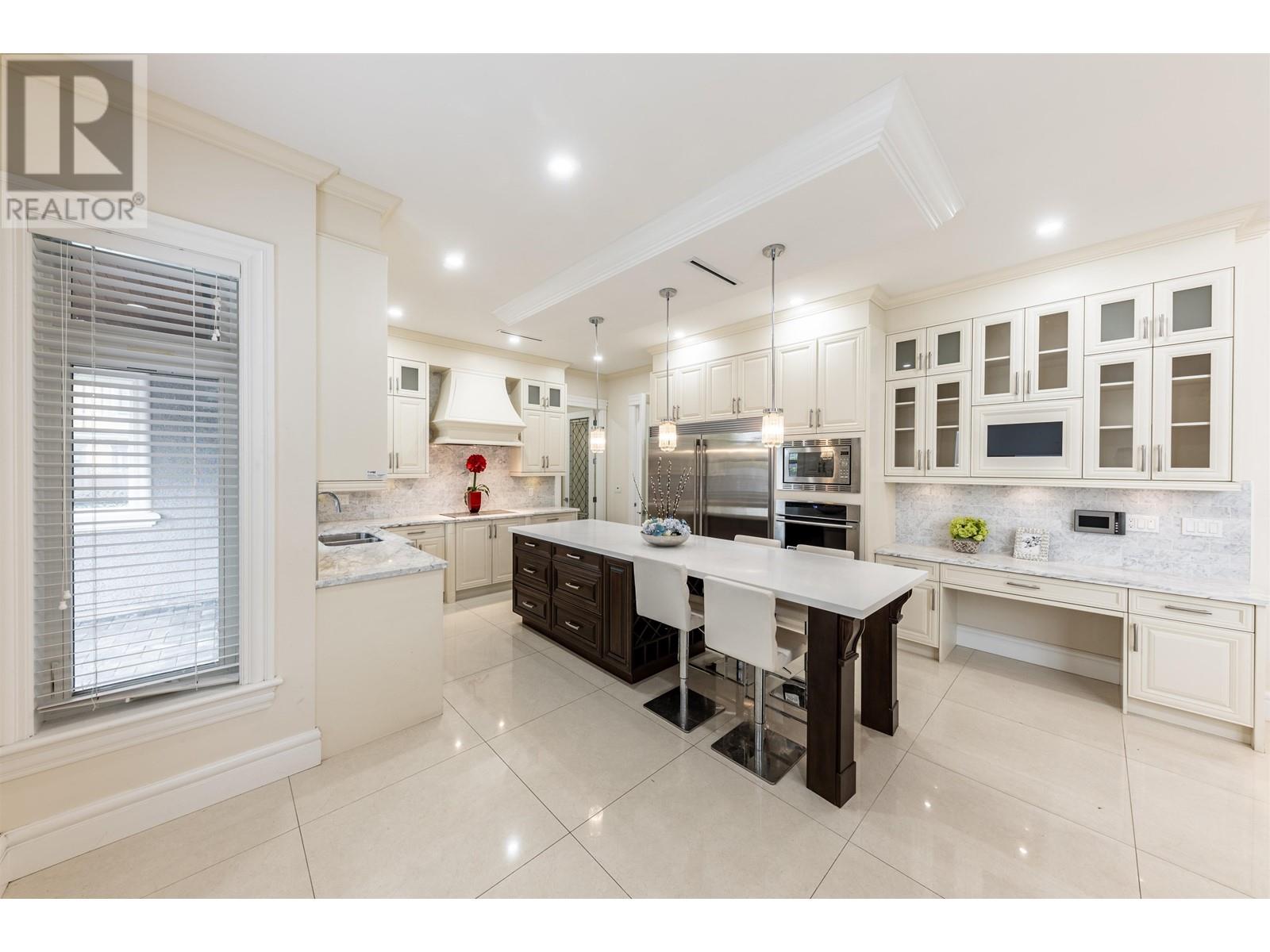 Listing Picture 10 of 39 : 9800 SAUNDERS ROAD, Richmond / 烈治文 - 魯藝地產 Yvonne Lu Group - MLS Medallion Club Member