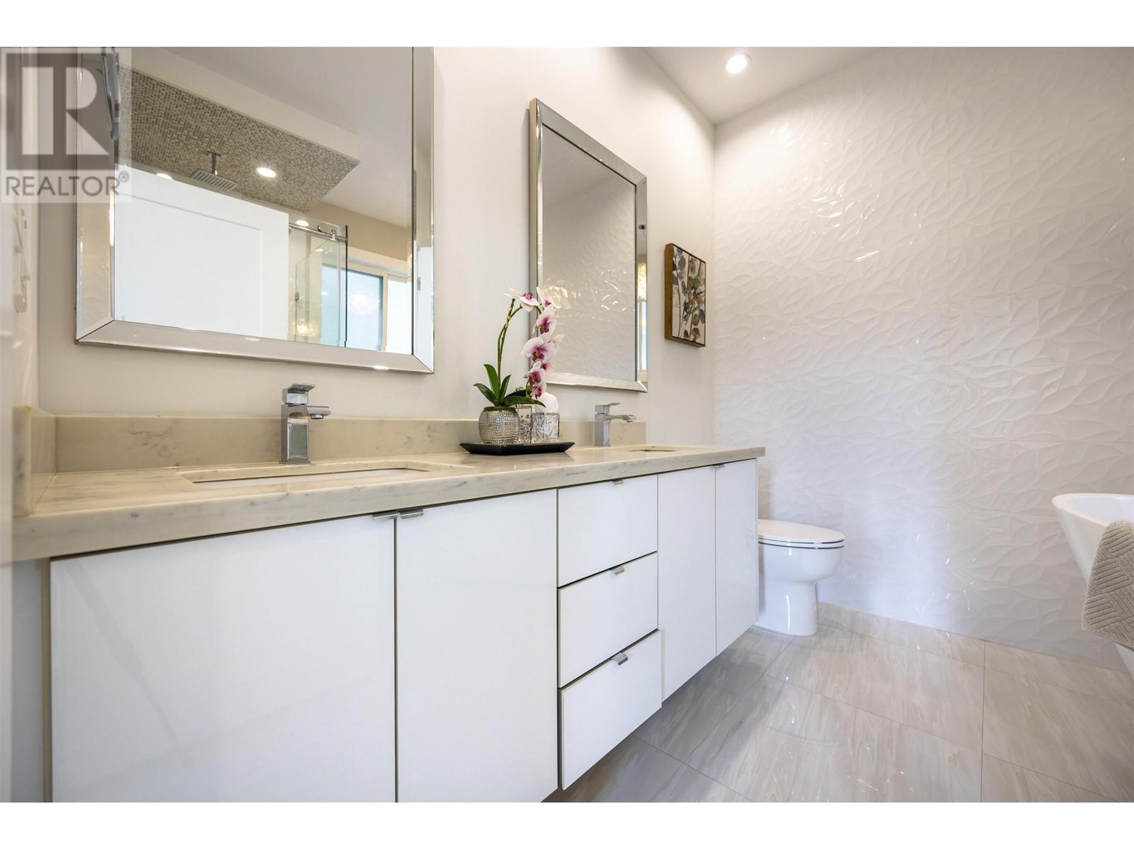 5724 16a Avenue, Delta, British Columbia  V4L 1H9 - Photo 18 - R2926189