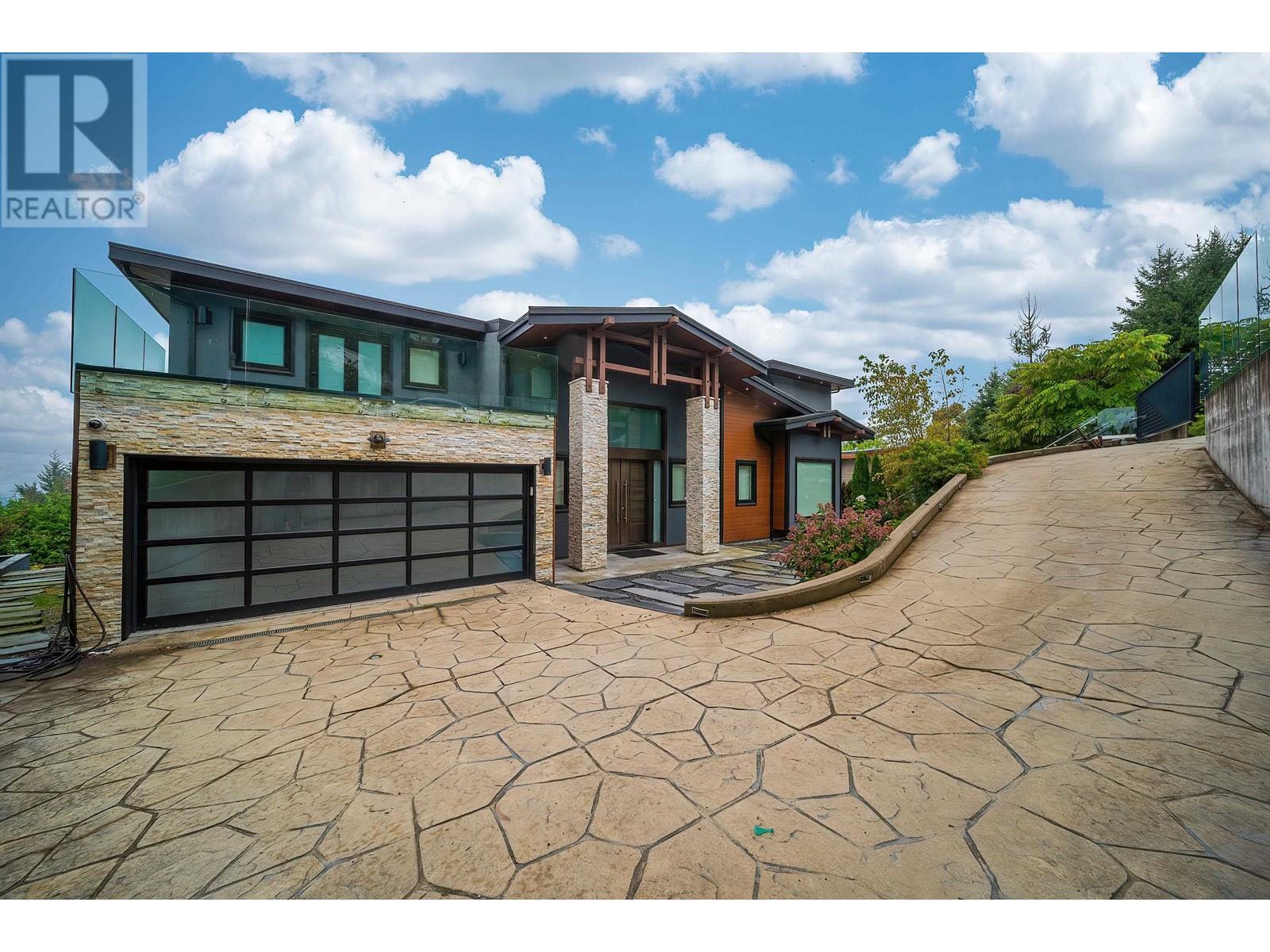 Property at 518 BALLANTREE PLACE image 3