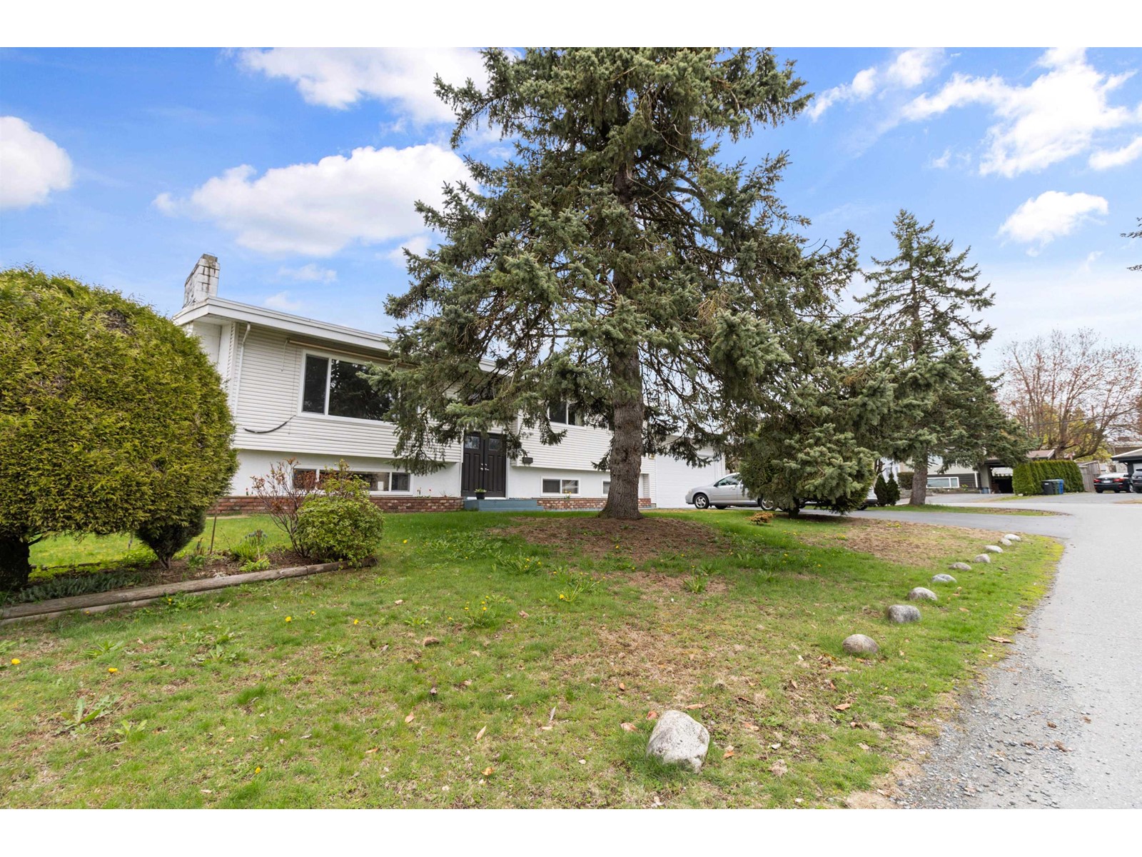 2449 Adelaide Street, Abbotsford, British Columbia  V2T 3L9 - Photo 6 - R2865905