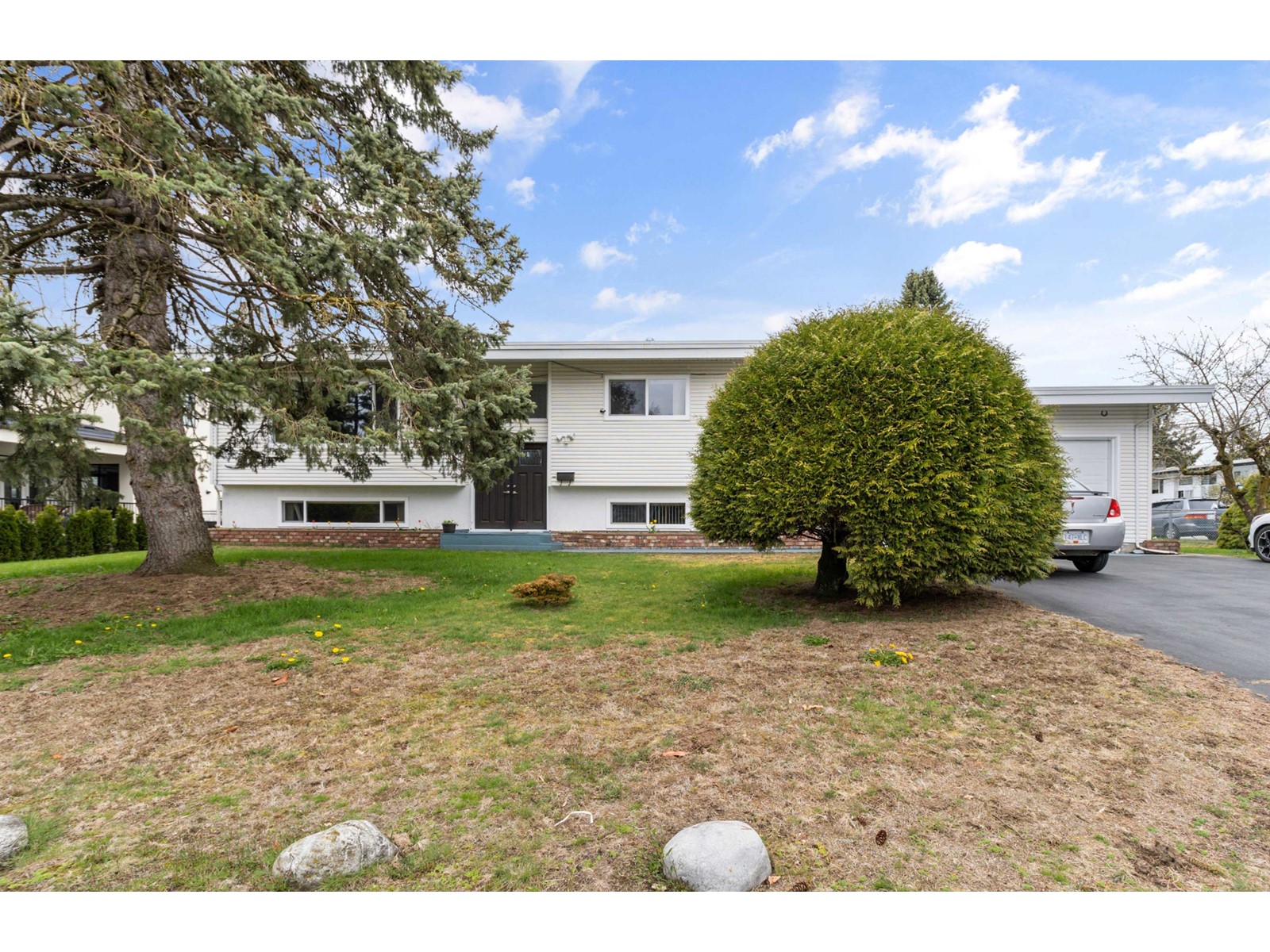 Property at 2449 ADELAIDE STREET image 1