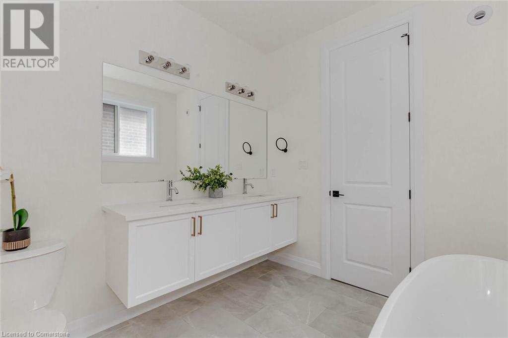 236 Mount Pleasant Street, Brantford, Ontario  N3T 1V1 - Photo 30 - 40648124