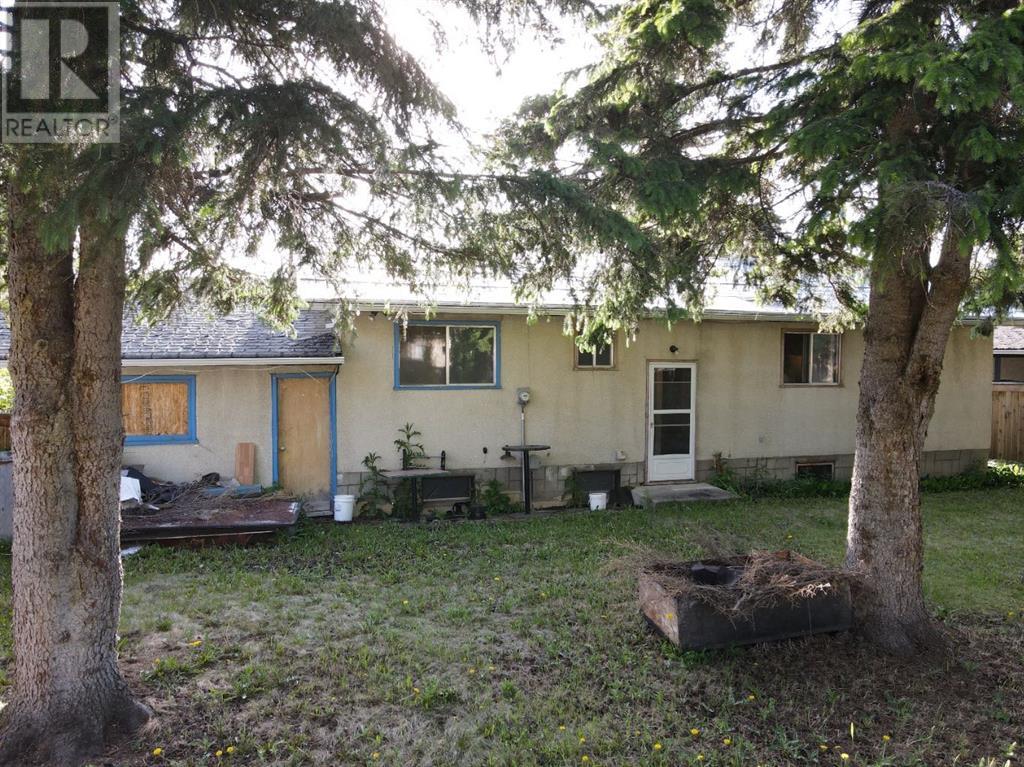 5521 47th Street, High Prairie, Alberta  T0G 1E0 - Photo 2 - A2096705