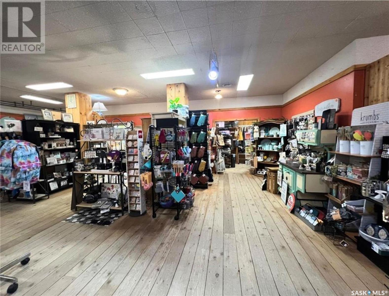 147 Central Avenue N, Swift Current, Saskatchewan  S9H 0K9 - Photo 13 - SK983647