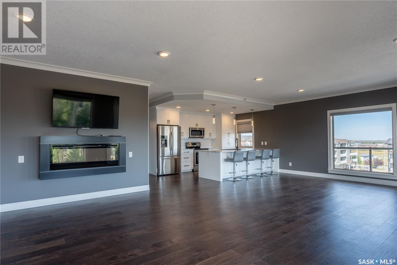 Property at 308 2800 Lakeview DRIVE image 4