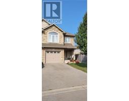 82 Charleswood Crescent, hamilton, Ontario