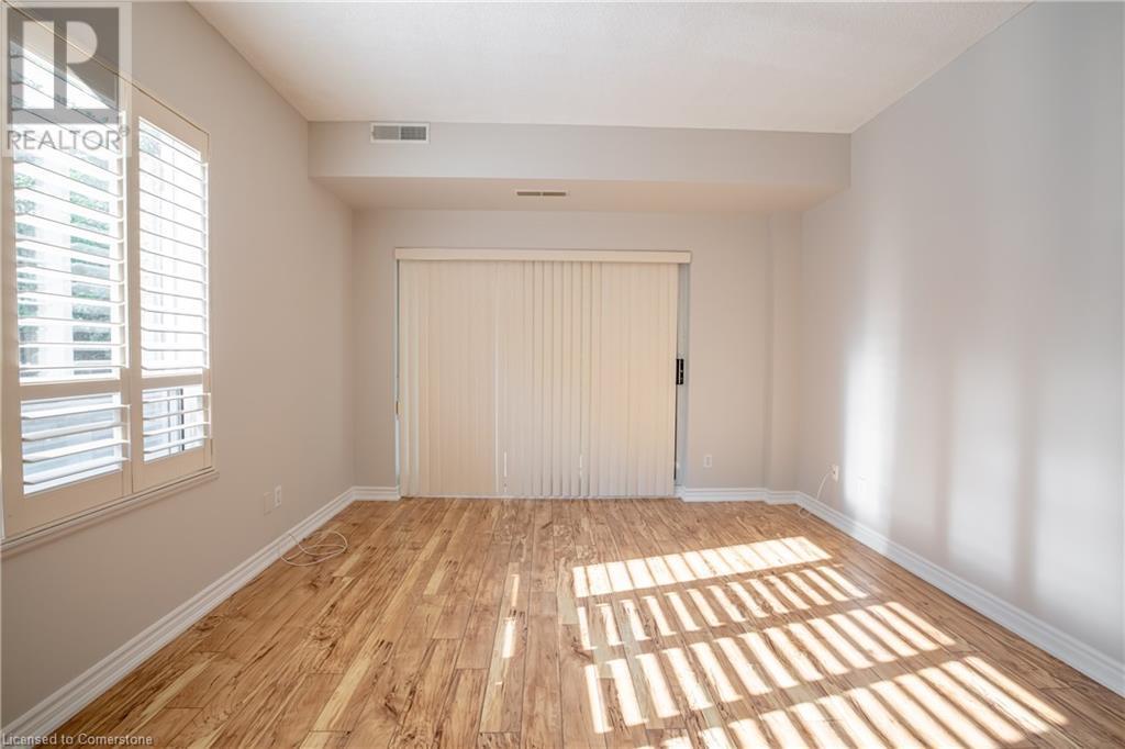 5188 Lakeshore Road Unit# 102, Burlington, Ontario  L7L 6P4 - Photo 21 - XH4206984