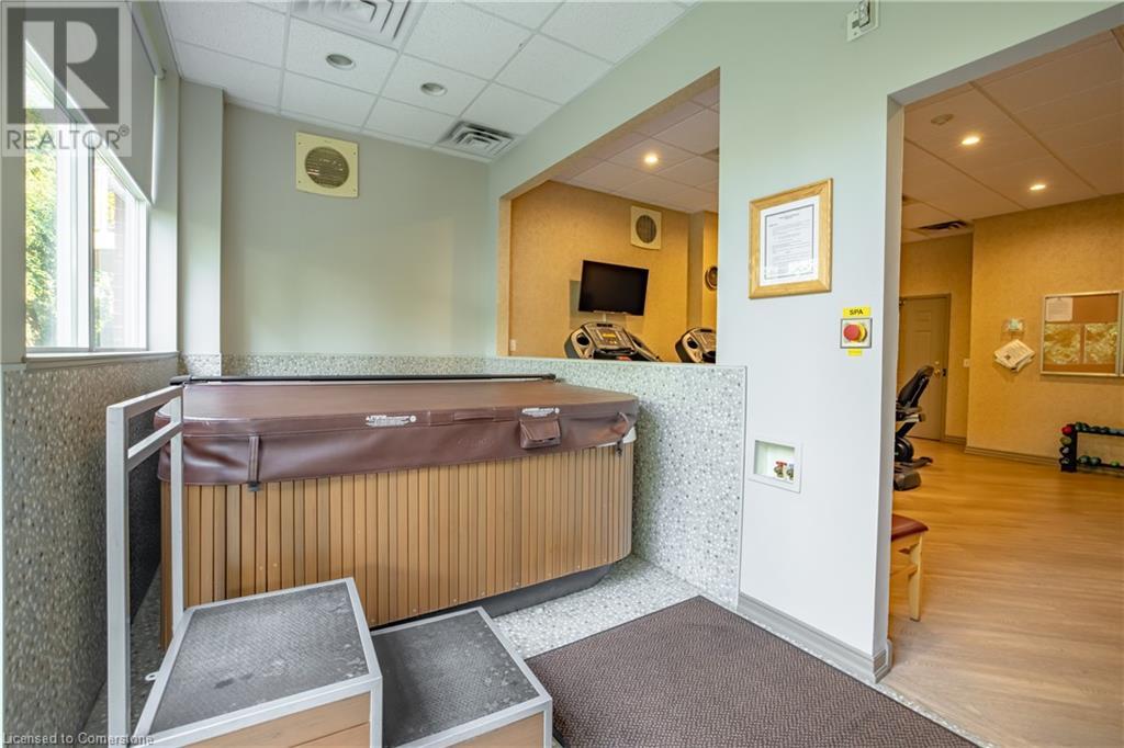 5188 Lakeshore Road Unit# 102, Burlington, Ontario  L7L 6P4 - Photo 33 - XH4206984