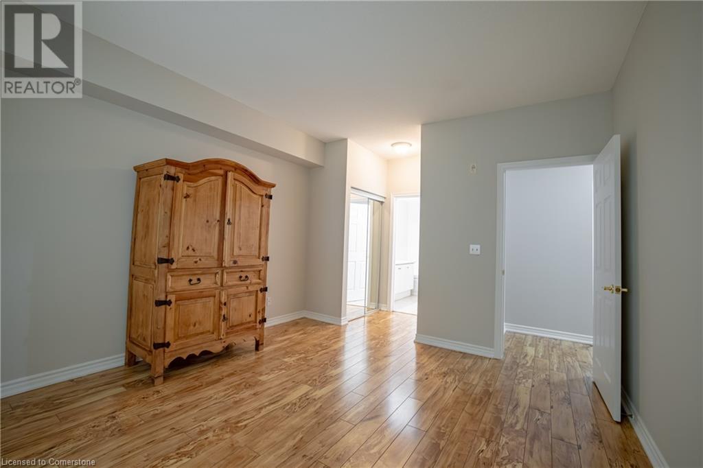 5188 Lakeshore Road Unit# 102, Burlington, Ontario  L7L 6P4 - Photo 7 - XH4206984