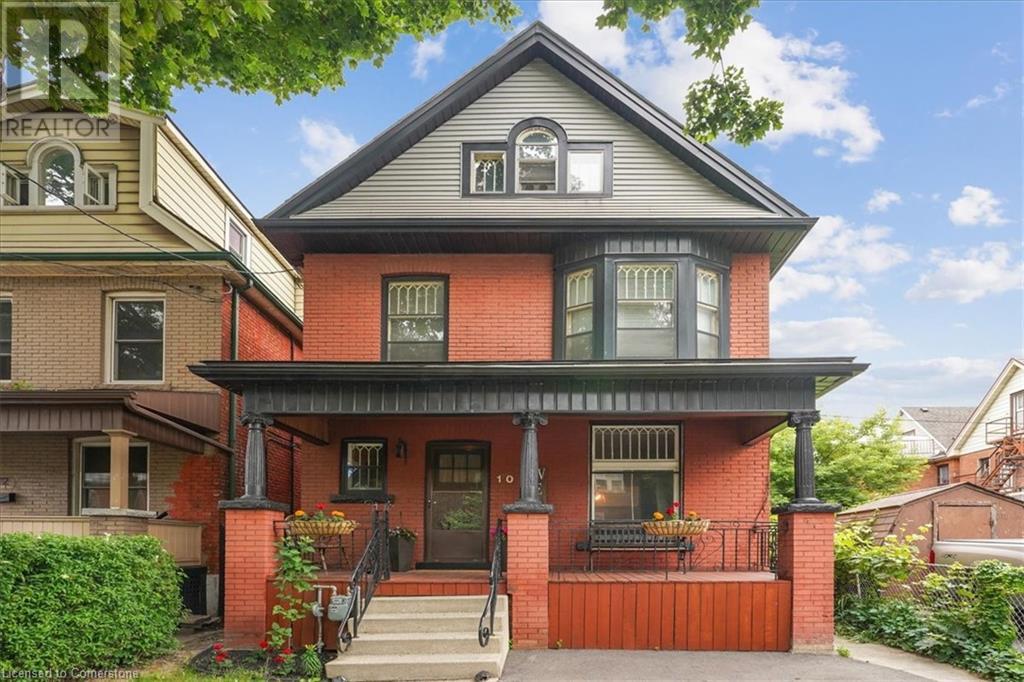 10 HUNTLEY Street, hamilton, Ontario