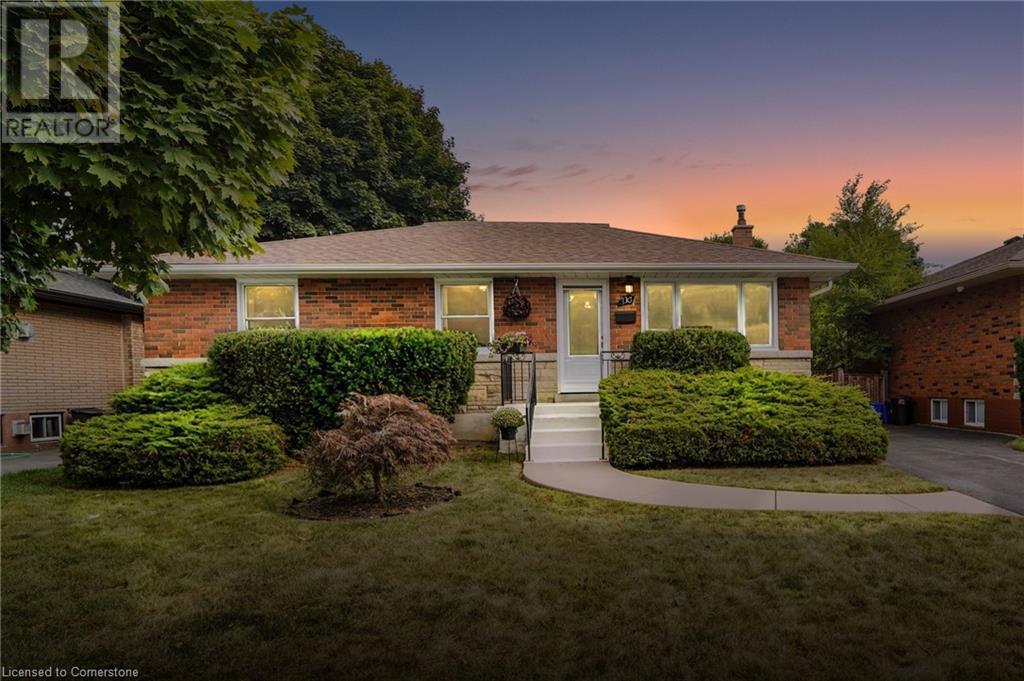 115 Organ Crescent, Hamilton, Ontario  L8T 1Y8 - Photo 1 - XH4206925