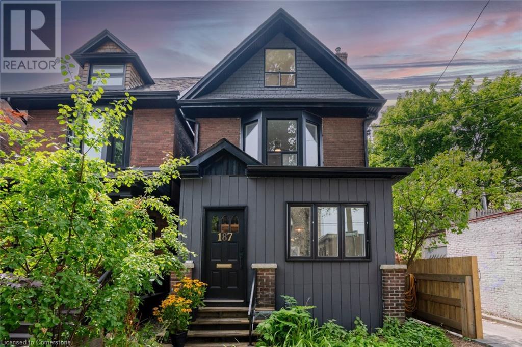 187 FERN Avenue, toronto, Ontario