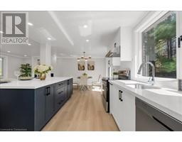 932 MONTGOMERY Drive, ancaster, Ontario