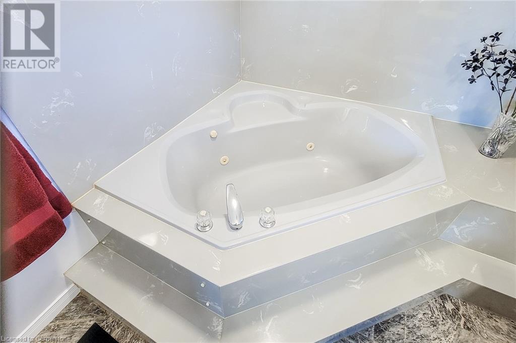 251 Alderlea Avenue, Hamilton, Ontario L0R 1W0 - Photo 31 - XH4205773