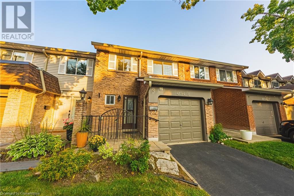 4194 LONGMOOR Drive Unit# 8, burlington, Ontario
