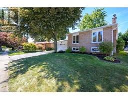 23 NISKA Drive, waterdown, Ontario