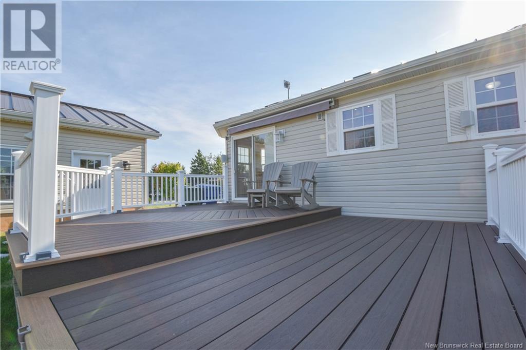 Property at 149 4e Street image 5