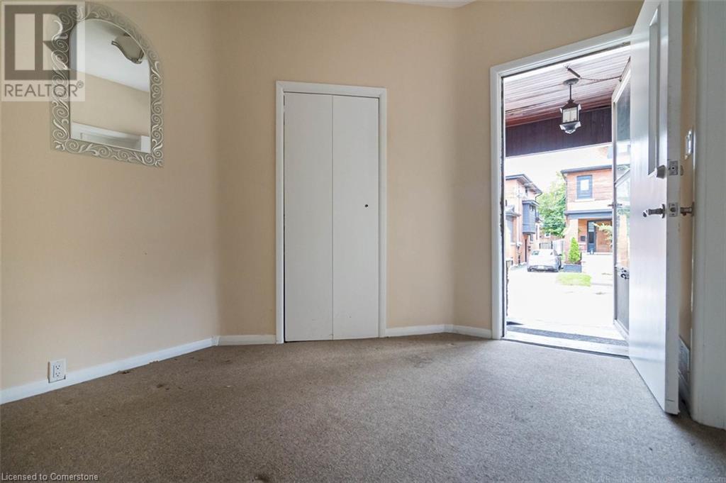 24 Carrick Avenue, Hamilton, Ontario  L8M 2W1 - Photo 6 - XH4206827