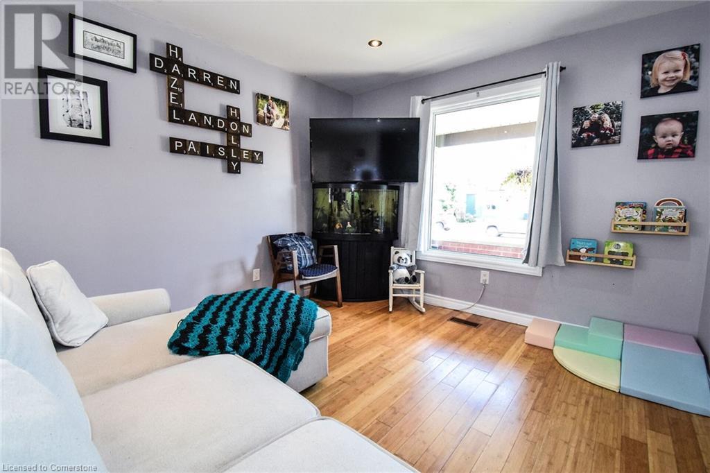 19 Crowland Avenue, Welland, Ontario  L3B 1W8 - Photo 10 - XH4205572