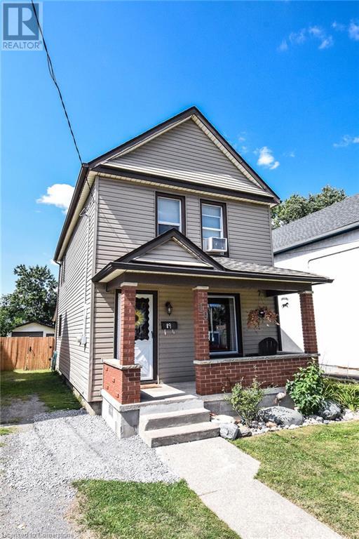 19 Crowland Avenue, Welland, Ontario  L3B 1W8 - Photo 3 - XH4205572