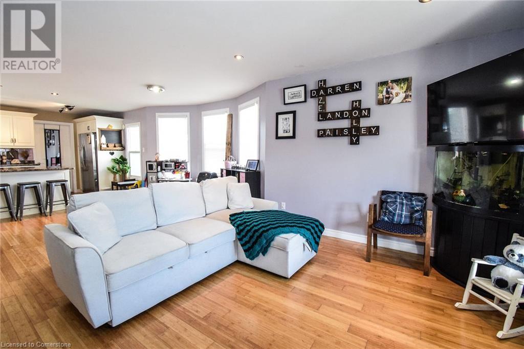 19 Crowland Avenue, Welland, Ontario  L3B 1W8 - Photo 6 - XH4205572