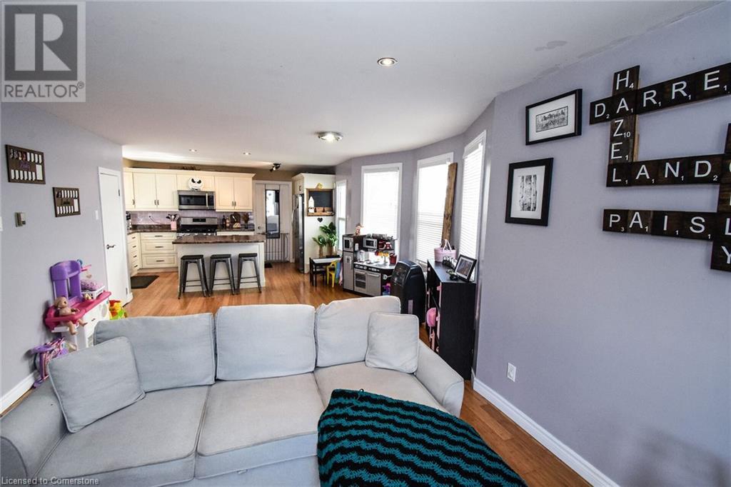 19 Crowland Avenue, Welland, Ontario  L3B 1W8 - Photo 11 - XH4205572