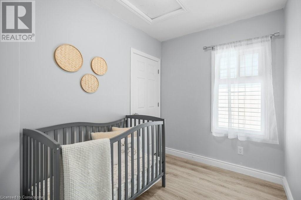 158 Crowland Avenue, Welland, Ontario  L3B 1X3 - Photo 11 - XH4206938