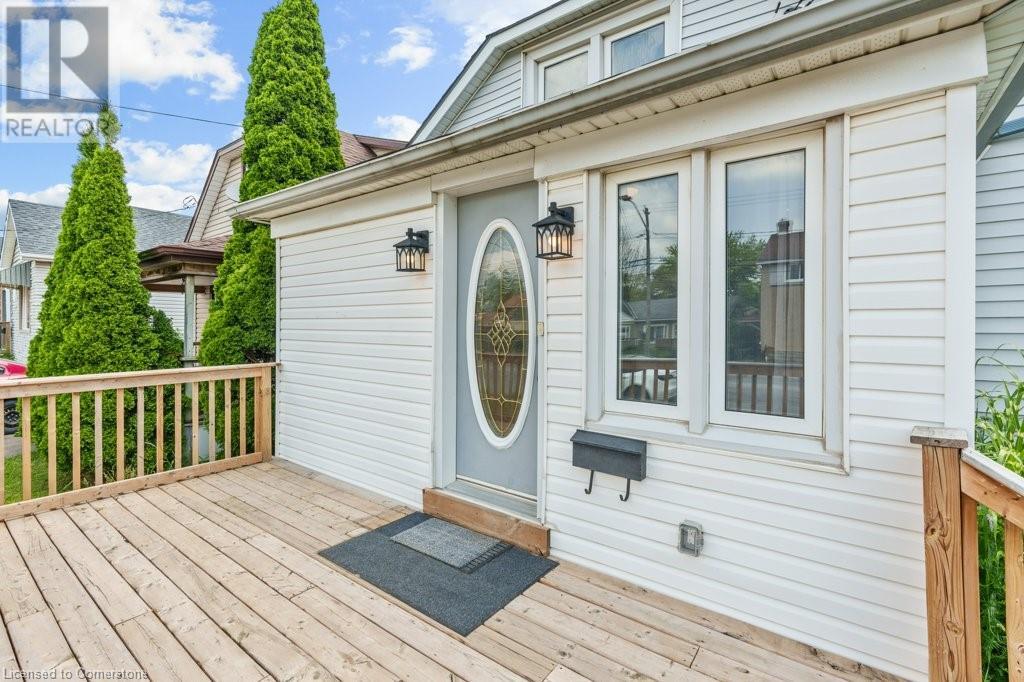 158 Crowland Avenue, Welland, Ontario  L3B 1X3 - Photo 2 - XH4206938