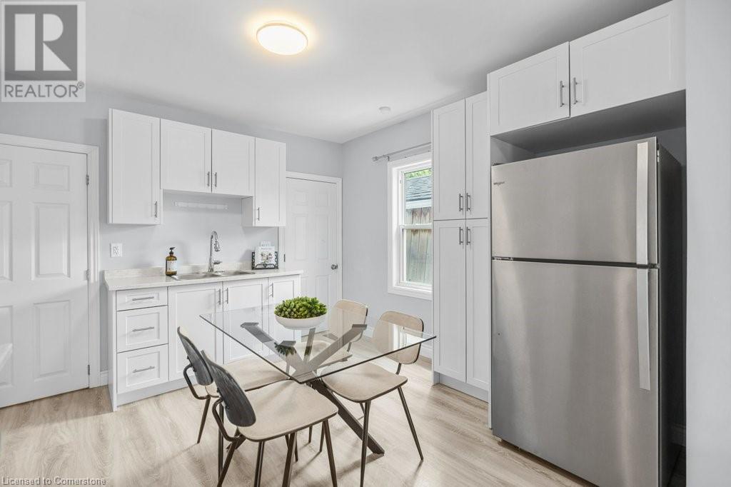 158 Crowland Avenue, Welland, Ontario  L3B 1X3 - Photo 8 - XH4206938