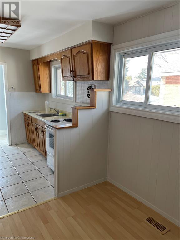 161 Kings Forest Drive, Hamilton, Ontario  L8T 4K2 - Photo 22 - XH4206090