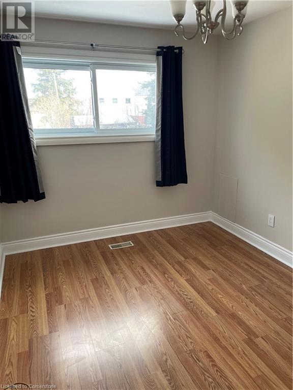 161 Kings Forest Drive, Hamilton, Ontario  L8T 4K2 - Photo 16 - XH4206090