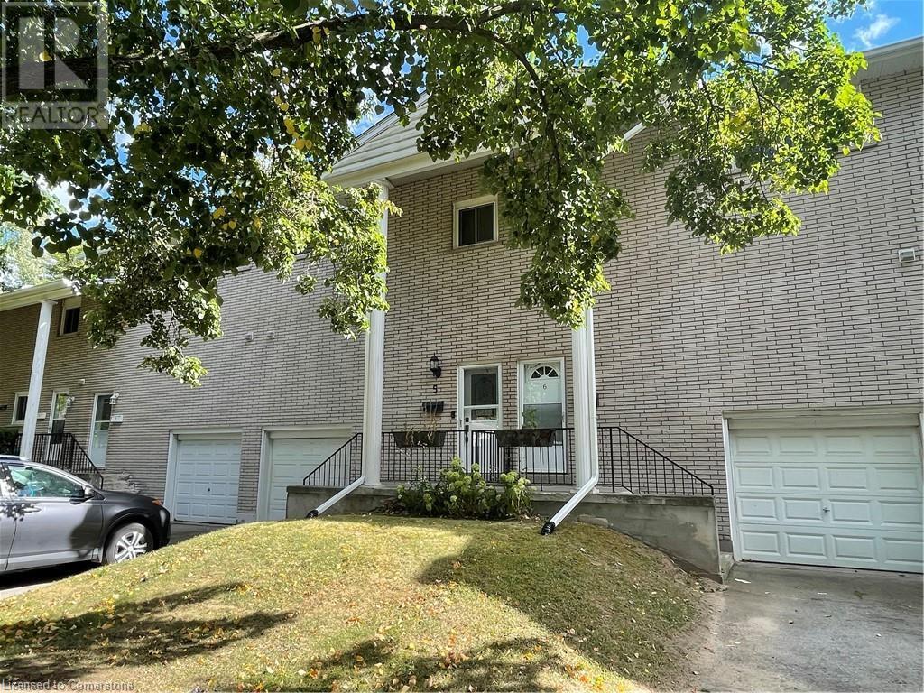 11 COLMAR Place Unit# 5, dundas, Ontario
