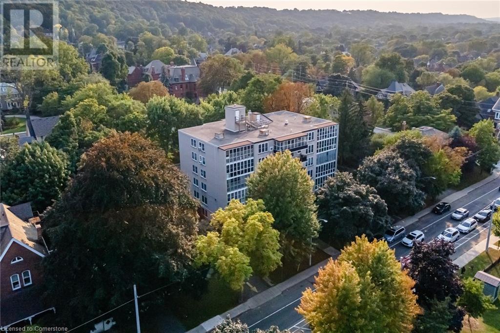 69 Herkimer Street Unit# 301, Hamilton, Ontario L8P 2G6 - Photo 2 - XH4206456