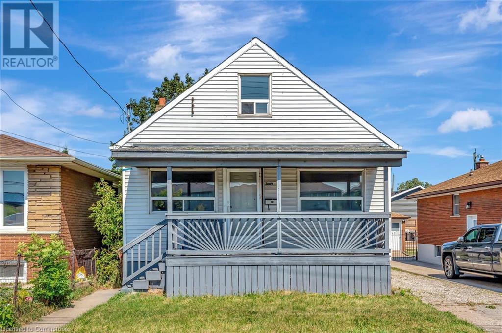 2009 BRAMPTON Street, hamilton, Ontario