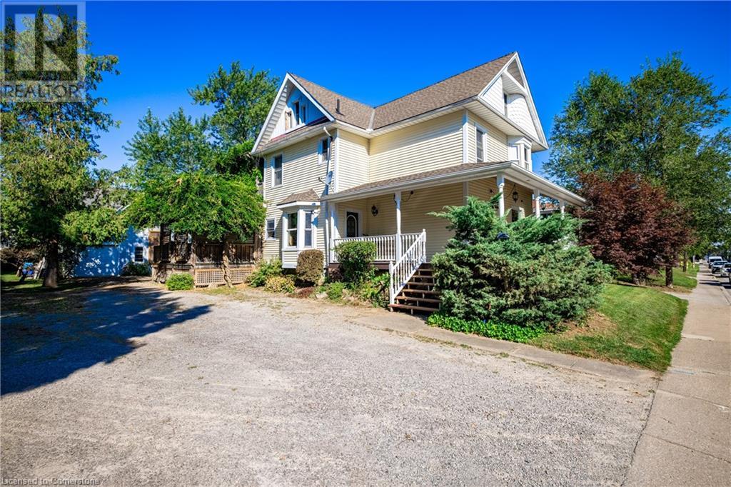 Property at 3952 VICTORIA Avenue image 1