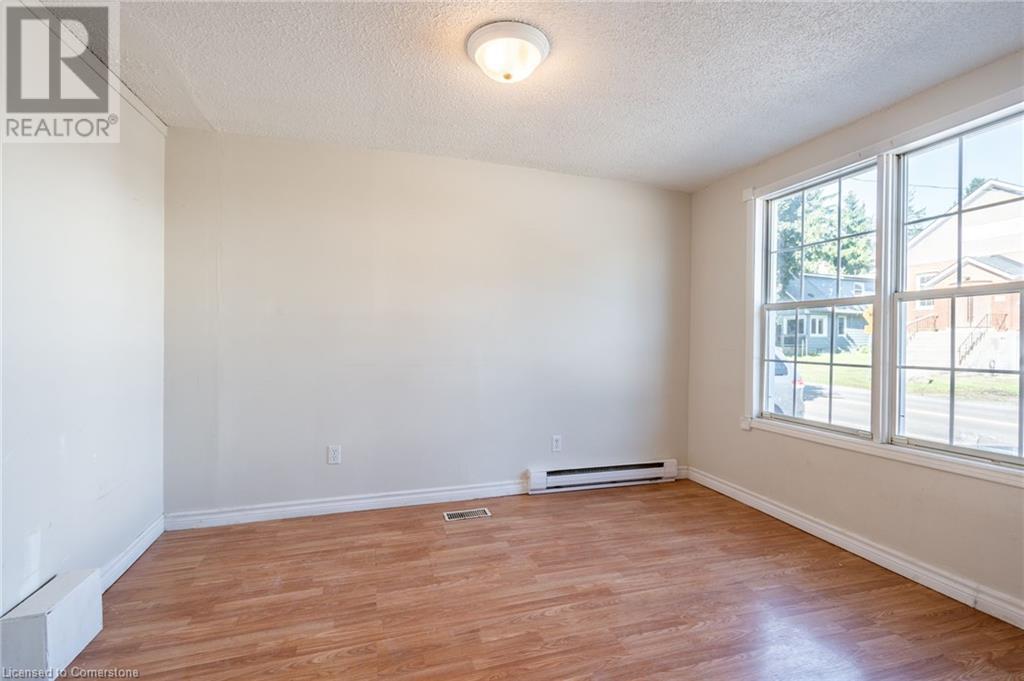276 Carlisle Road Unit# 1, Hamilton, Ontario L0R 1H2 - Photo 11 - XH4205701