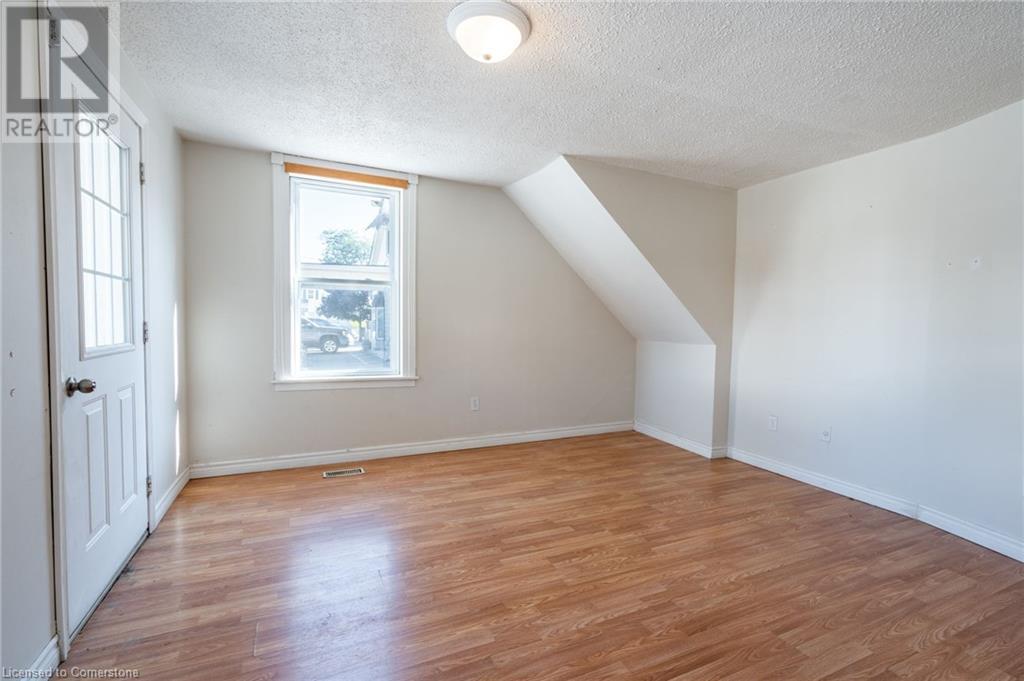 276 Carlisle Road Unit# 1, Hamilton, Ontario L0R 1H2 - Photo 7 - XH4205701