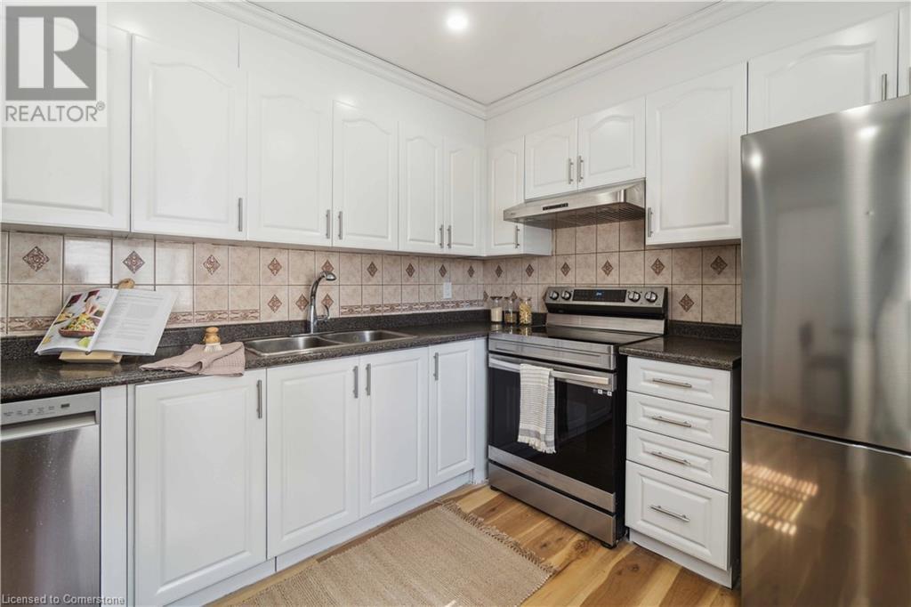 135 Violet Drive, Hamilton, Ontario L8E 3J2 - Photo 17 - XH4205945