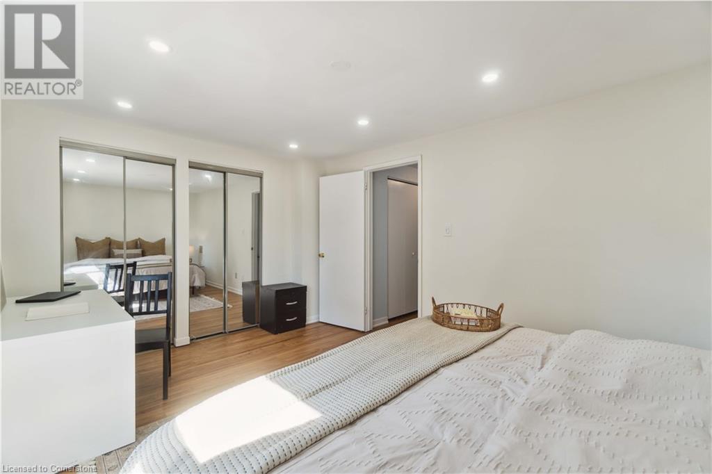 135 Violet Drive, Hamilton, Ontario L8E 3J2 - Photo 23 - XH4205945