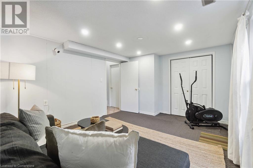 135 Violet Drive, Hamilton, Ontario L8E 3J2 - Photo 6 - XH4205945