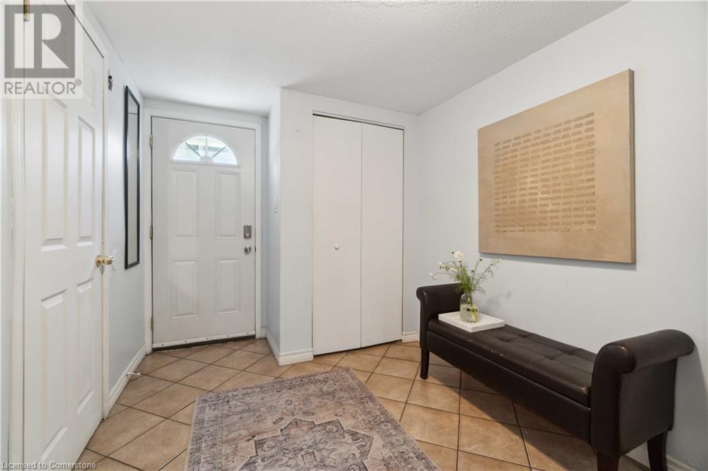 135 Violet Drive, Hamilton, Ontario L8E 3J2 - Photo 5 - XH4205945